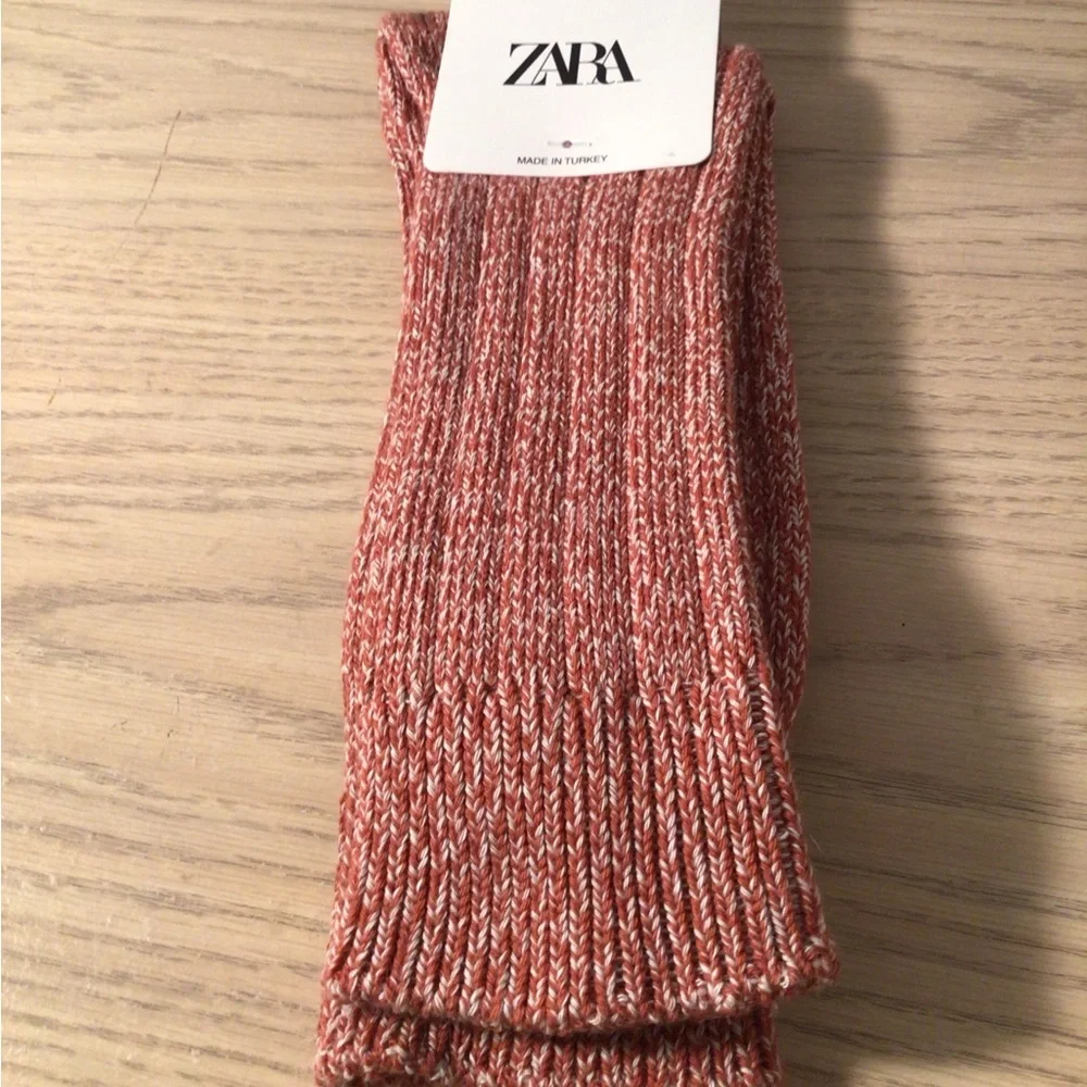 Zara Men's Marled Rust & White Ribbed Socks